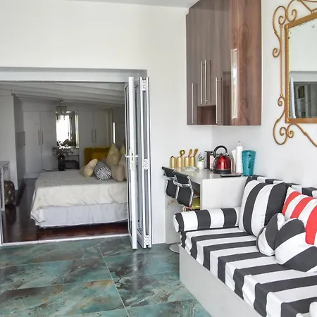Emerald Suite Summerstrand Port Elizabeth Exterior photo