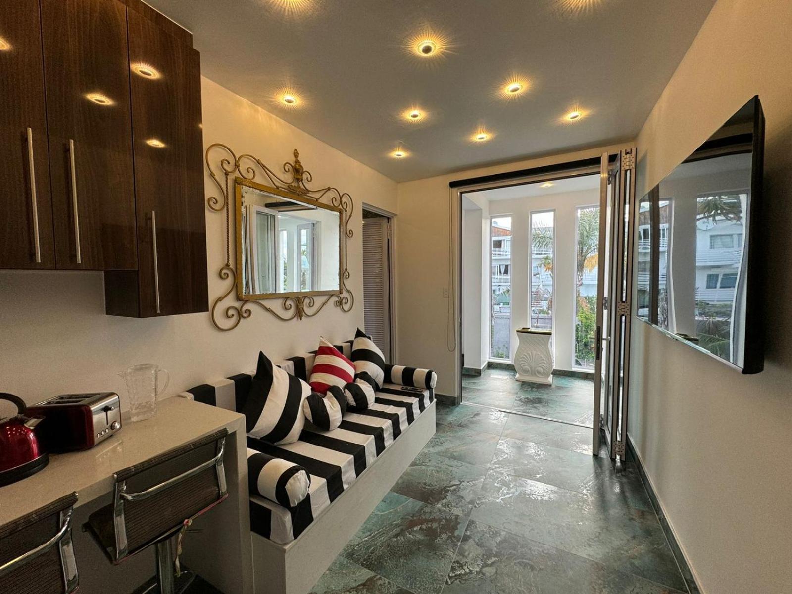 Emerald Summerstrand Apartment *