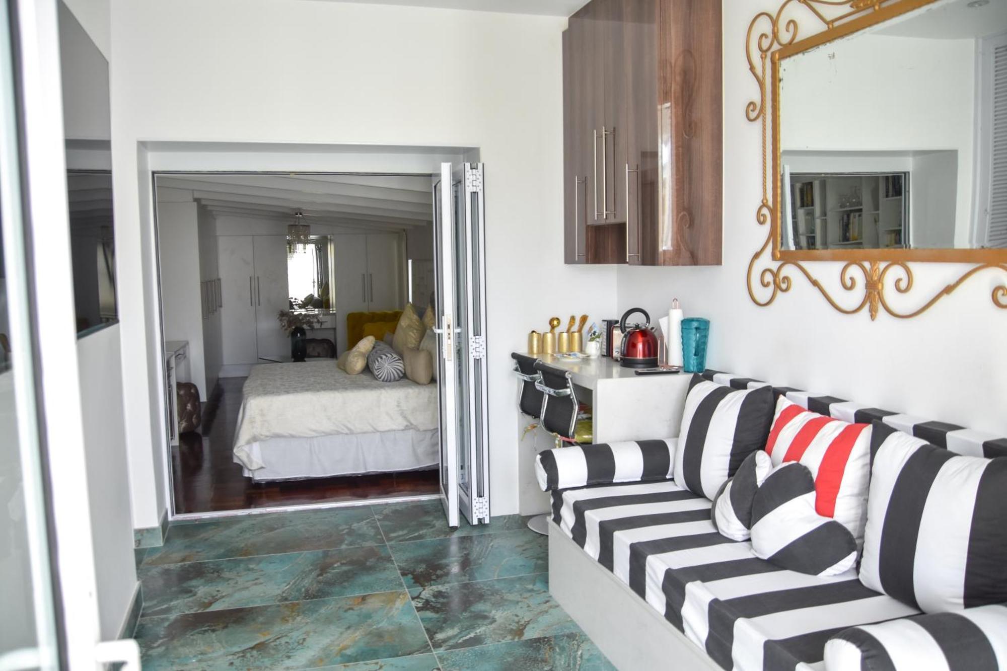 Emerald Summerstrand Apartment Port Elizabeth